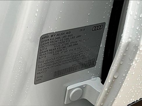 New 2025 Audi Q5 Premium image 13