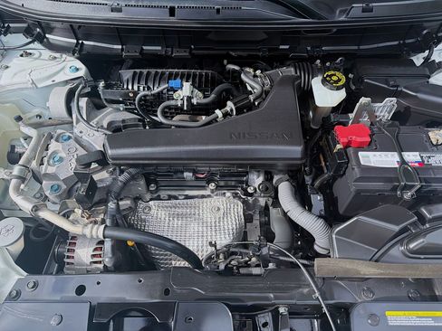 Used 2020 Nissan Rogue SV image 35