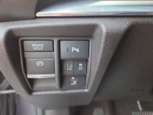 Used 2019 Acura MDX w/ Technology Package AWD/4WD image 17