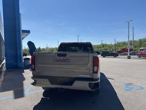 Used 2022 GMC Sierra 1500 Elevation image 11