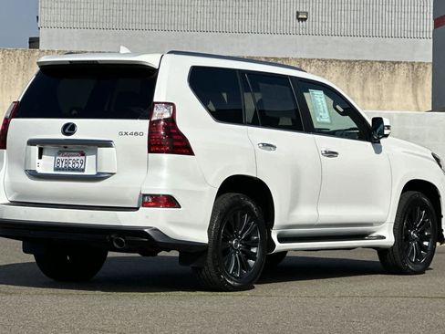 Used 2021 Lexus GX 460 Luxury image 2