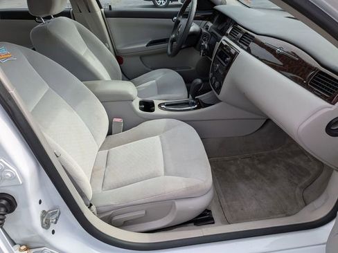 Used 2016 Chevrolet Impala Limited LS FWD image 32