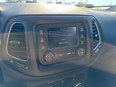 Used 2017 Jeep Compass Sport image 20