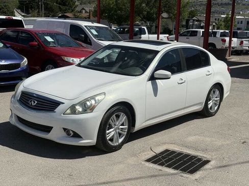 Used 2011 INFINITI G37 Journey w/ Premium Pkg RWD image 8