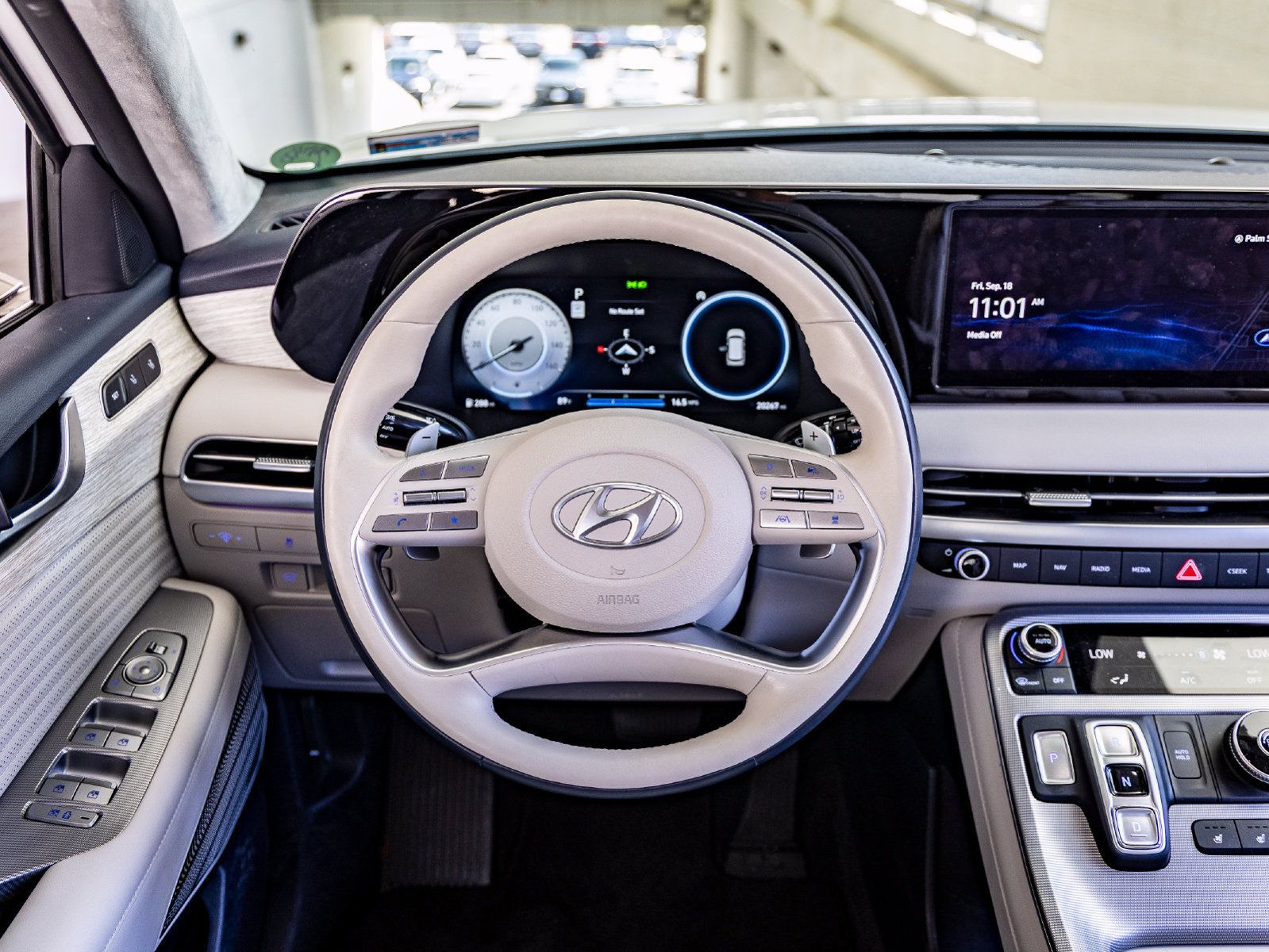 Used 2024 Hyundai Palisade Calligraphy FWD image 17