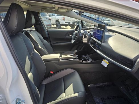 New 2026 Toyota Prius Plug-In Hybrid image 15