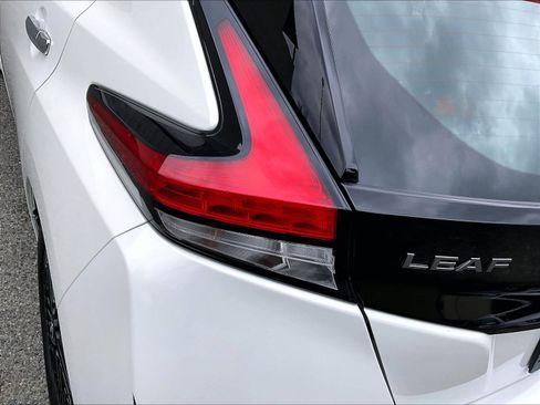 Used 2023 Nissan Leaf SV Plus FWD image 28