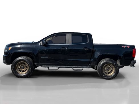 Used 2020 Chevrolet Colorado LT AWD/4WD image 2