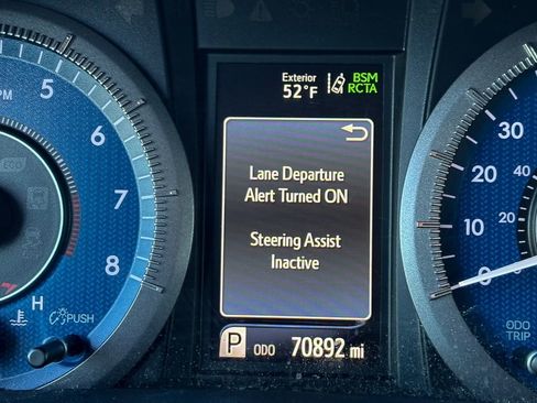 Used 2019 Toyota Sienna XLE image 31