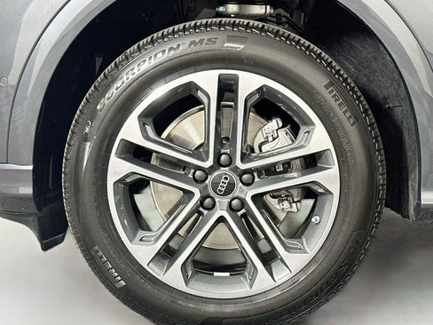 Used 2026 Audi Q5 Premium AWD/4WD image 11