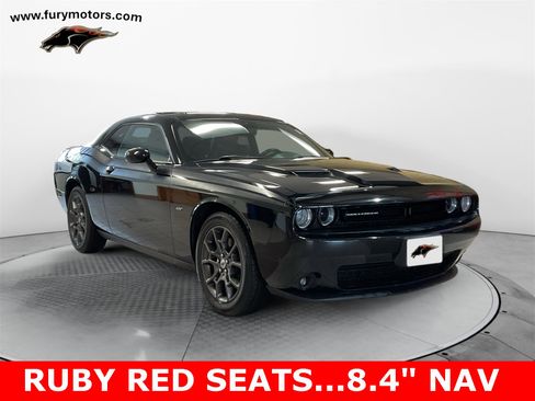 Used 2018 Dodge Challenger GT image 1