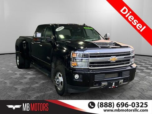 Used 2019 Chevrolet Silverado 3500 High Country image 1