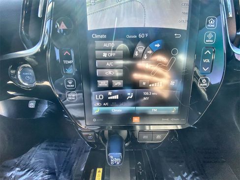 Used 2019 Toyota Prius Limited image 17