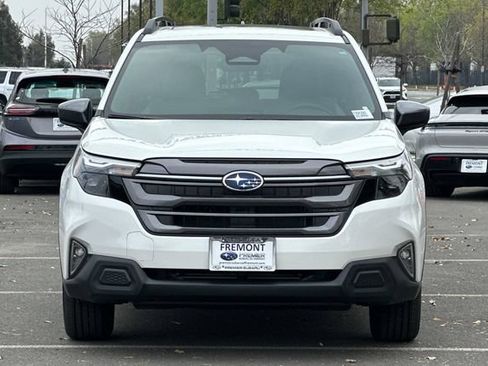 Used 2026 Subaru Forester Premium AWD/4WD image 6