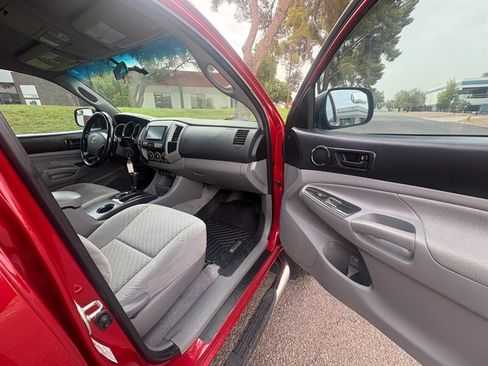 Used 2010 Toyota Tacoma 4x4 Double Cab w/ SR5 Pkg #2 image 17