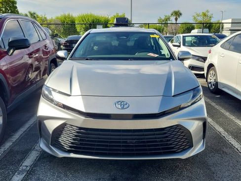 Used 2025 Toyota Camry LE FWD image 2