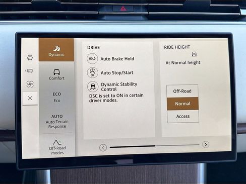 New 2025 Land Rover Range Rover SE image 23