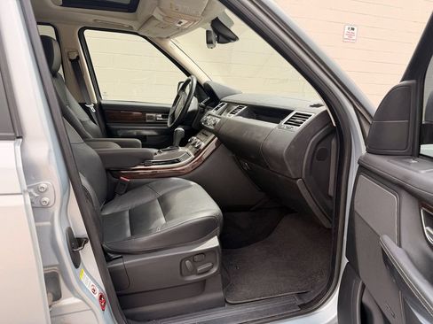 Used 2010 Land Rover Range Rover Sport HSE AWD/4WD image 5