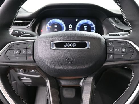 New 2026 Jeep Grand Cherokee L Limited w/ Limited Altitude Package AWD/4WD image 25