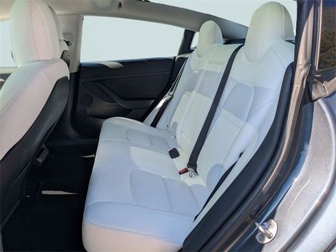 Used 2023 Tesla Model 3 Performance image 13