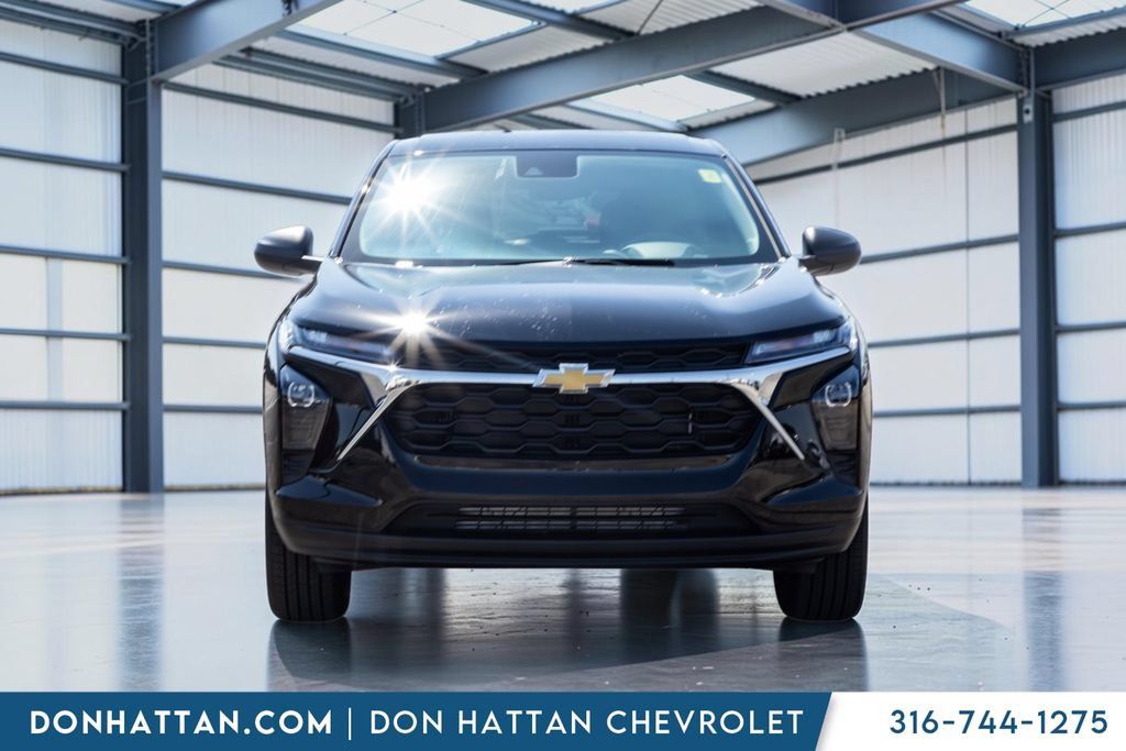New 2026 Chevrolet Trax LS FWD image 27