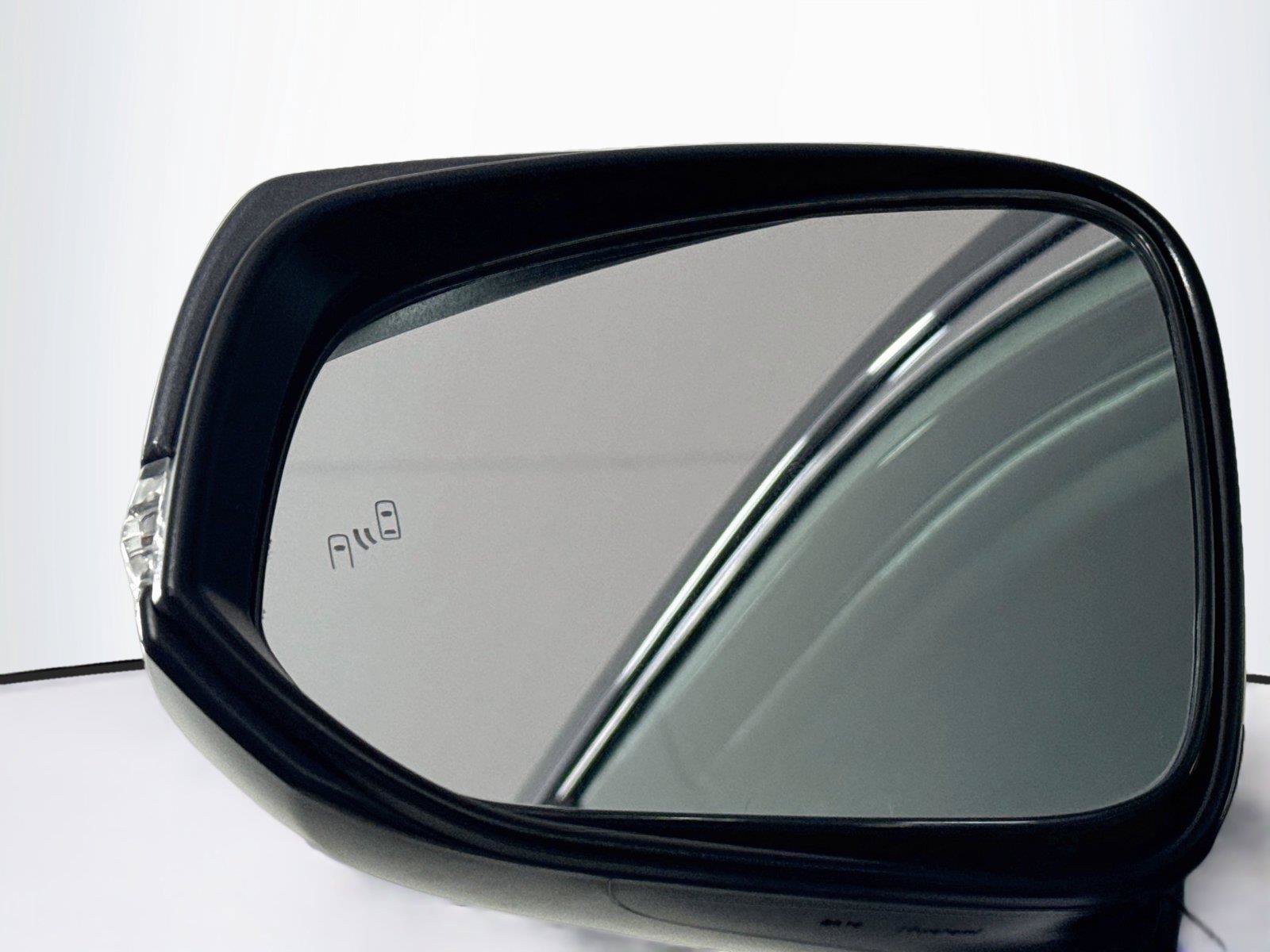 Certified 2025 Toyota RAV4 XLE FWD image 5