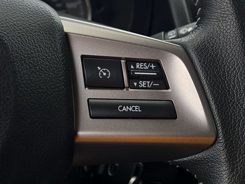 Used 2015 Subaru Forester 2.5i Limited AWD/4WD image 18