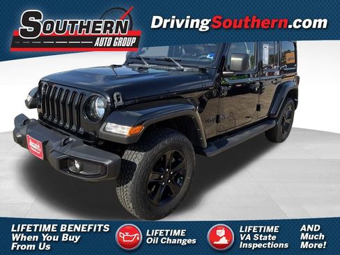 Used 2022 Jeep Wrangler Unlimited Sahara image 1