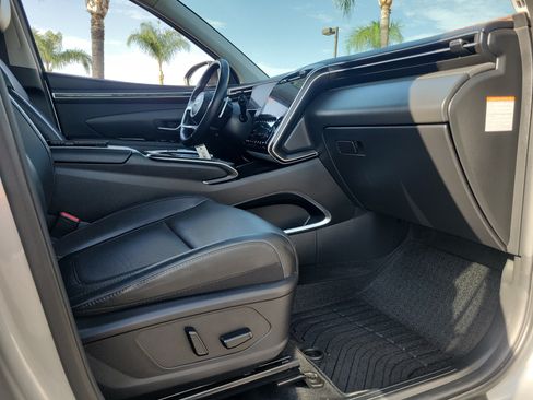 Certified 2023 Hyundai Tucson Limited AWD/4WD image 24