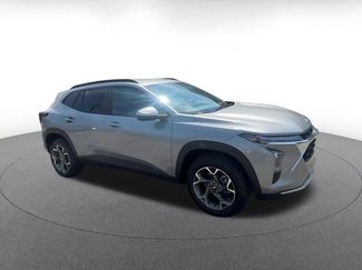 Used 2025 Chevrolet Trax LT video 2