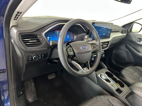 Used 2023 Ford Escape SE w/ PHEV Premium Package image 13