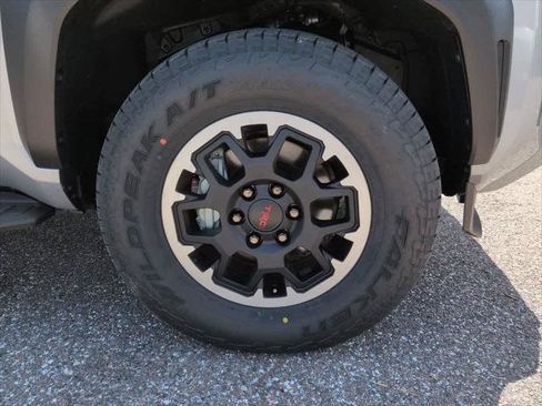 Certified 2026 Toyota 4Runner TRD Off-Road Premium AWD/4WD image 11