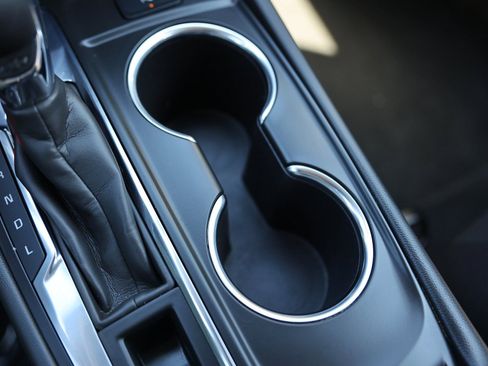 Used 2023 Chevrolet Equinox LT image 33