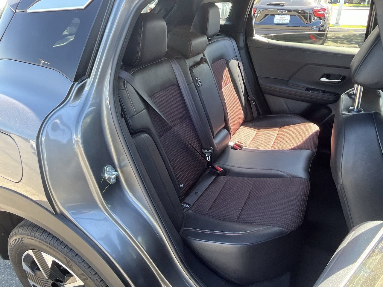 Used 2025 Nissan Kicks SR FWD image 23