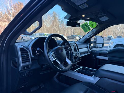 Used 2021 Ford F350 Lariat w/ Lariat Value Package image 27