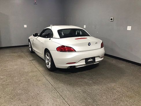 Used 2012 BMW Z4 sDrive28i image 5
