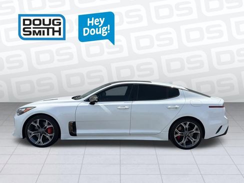 Used 2019 Kia Stinger GT2 image 3