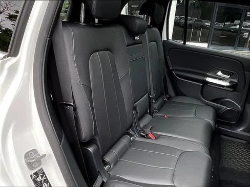 Certified 2023 Mercedes-Benz GLB 250 4MATIC image 26