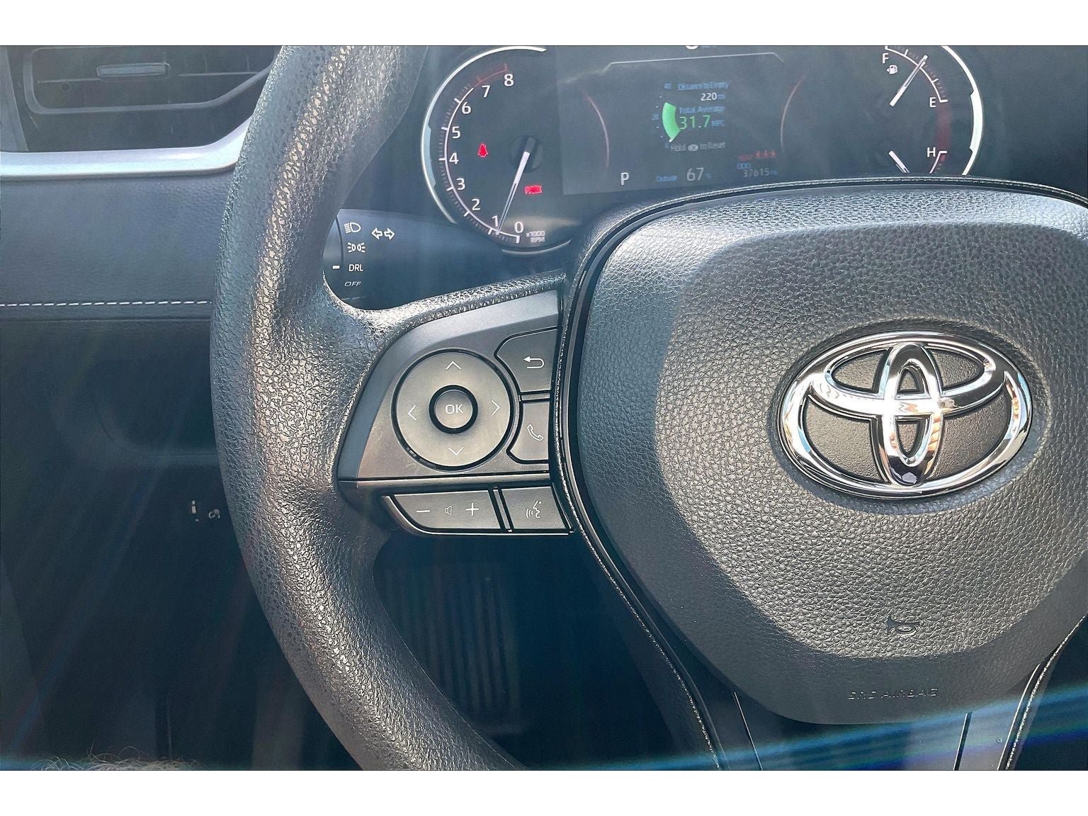 Used 2024 Toyota RAV4 LE AWD/4WD image 20