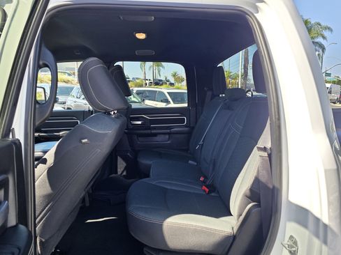 Certified 2025 RAM 2500 Big Horn AWD/4WD image 18