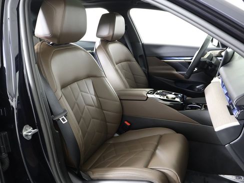 Used 2024 BMW i5 M60 w/ Premium Package image 35