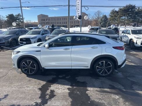 Certified 2025 INFINITI QX55 Luxe w/ Accent Package image 8