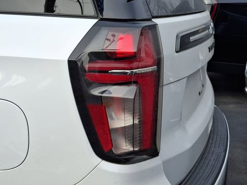 Used 2022 Chevrolet Tahoe RST w/ Luxury Package image 11