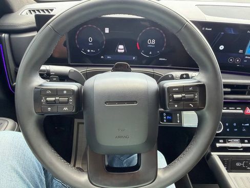 Used 2025 Hyundai Santa Fe Calligraphy AWD/4WD image 32