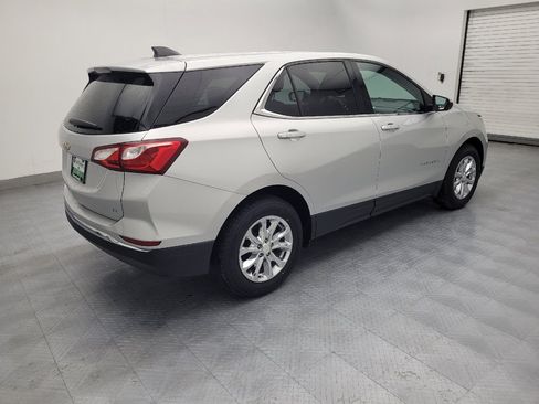 Used 2020 Chevrolet Equinox LT image 10