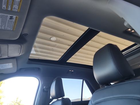 Used 2023 Ford Explorer XLT w/ Equipment Group 202A image 24