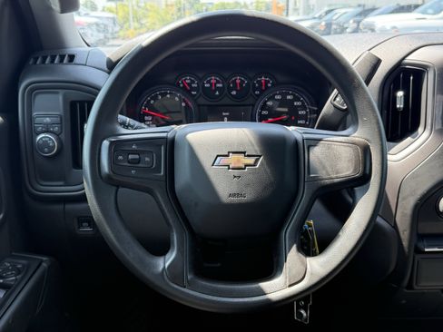 Used 2021 Chevrolet Silverado 1500 Custom RWD image 19