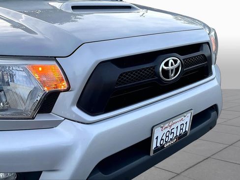 Used 2012 Toyota Tacoma 4x4 Double Cab w/ TRD Sport Upgrade Pkg image 29