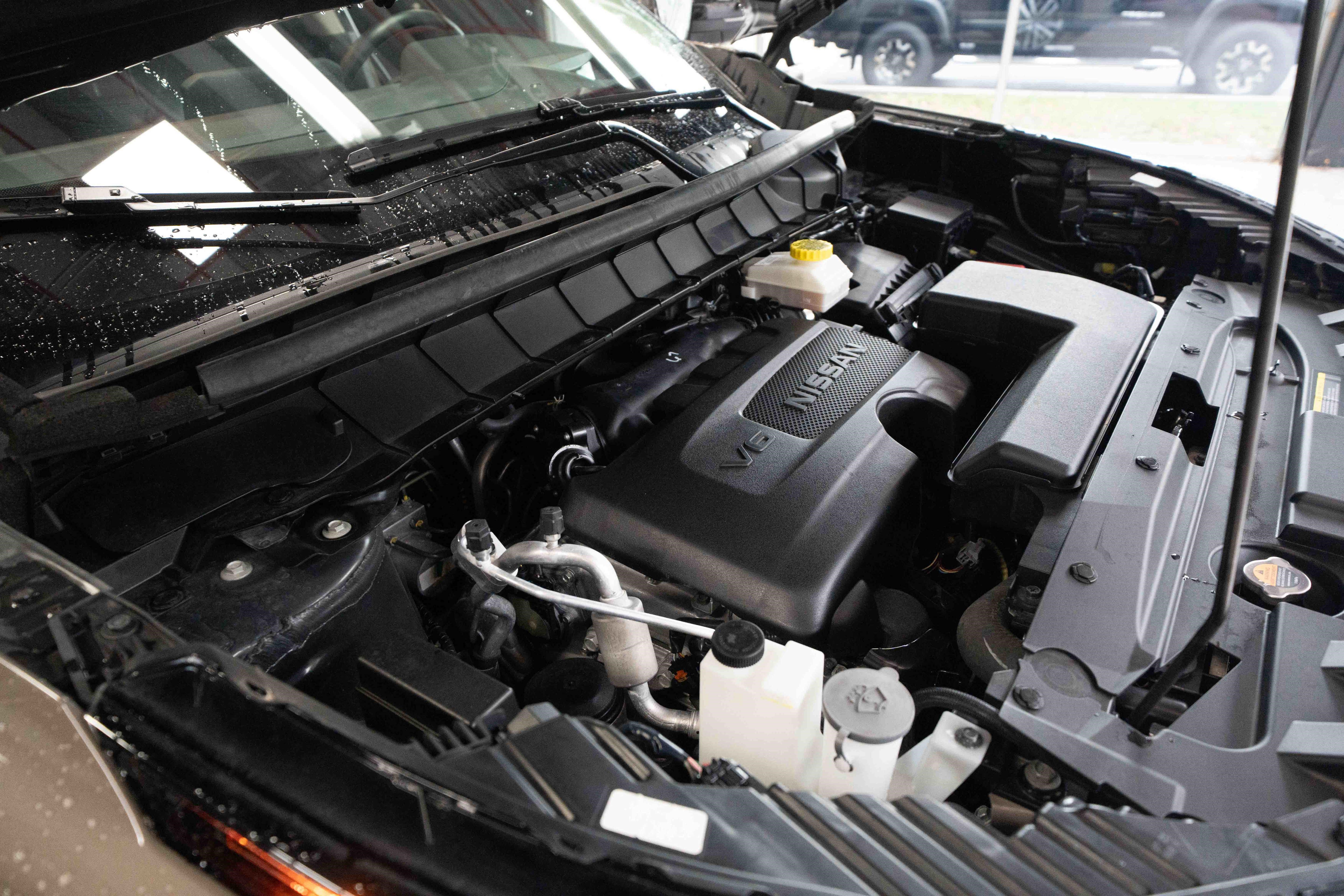 Used 2024 Nissan Pathfinder Platinum AWD/4WD image 33