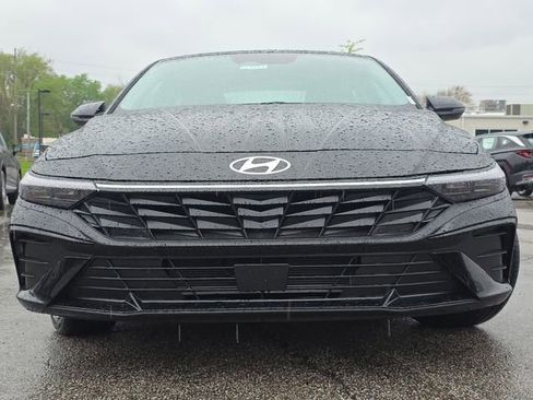 New 2026 Hyundai Elantra Limited FWD image 12
